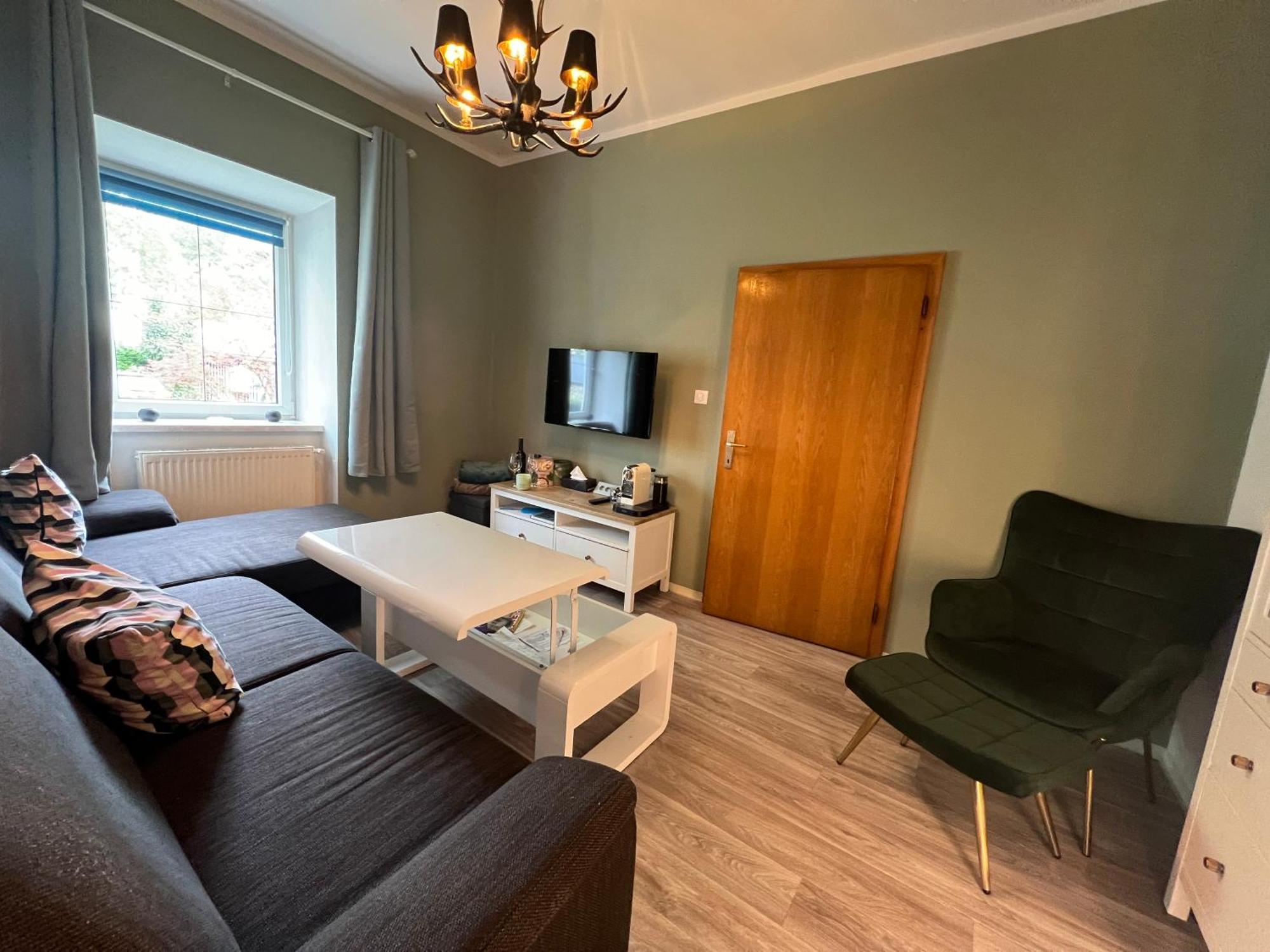 Ausseerland Apartments - Relax, Ski, Hike And Bike, Garden, Parking, Bbq, Near Hallstatt, Loser, Tauplitz And Krippenstein, Free Wi-Fi And Netflix Bad Aussee Exterior photo
