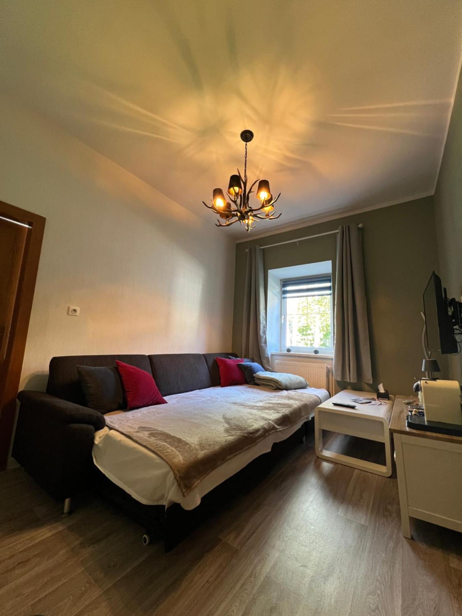Ausseerland Apartments - Relax, Ski, Hike And Bike, Garden, Parking, Bbq, Near Hallstatt, Loser, Tauplitz And Krippenstein, Free Wi-Fi And Netflix Bad Aussee Exterior photo